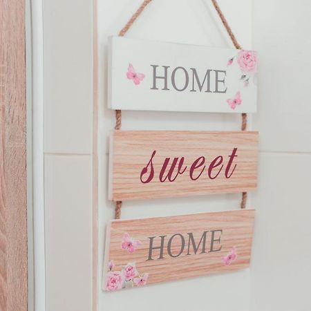 Apartments On Roppoporta 7B Лвив Екстериор снимка