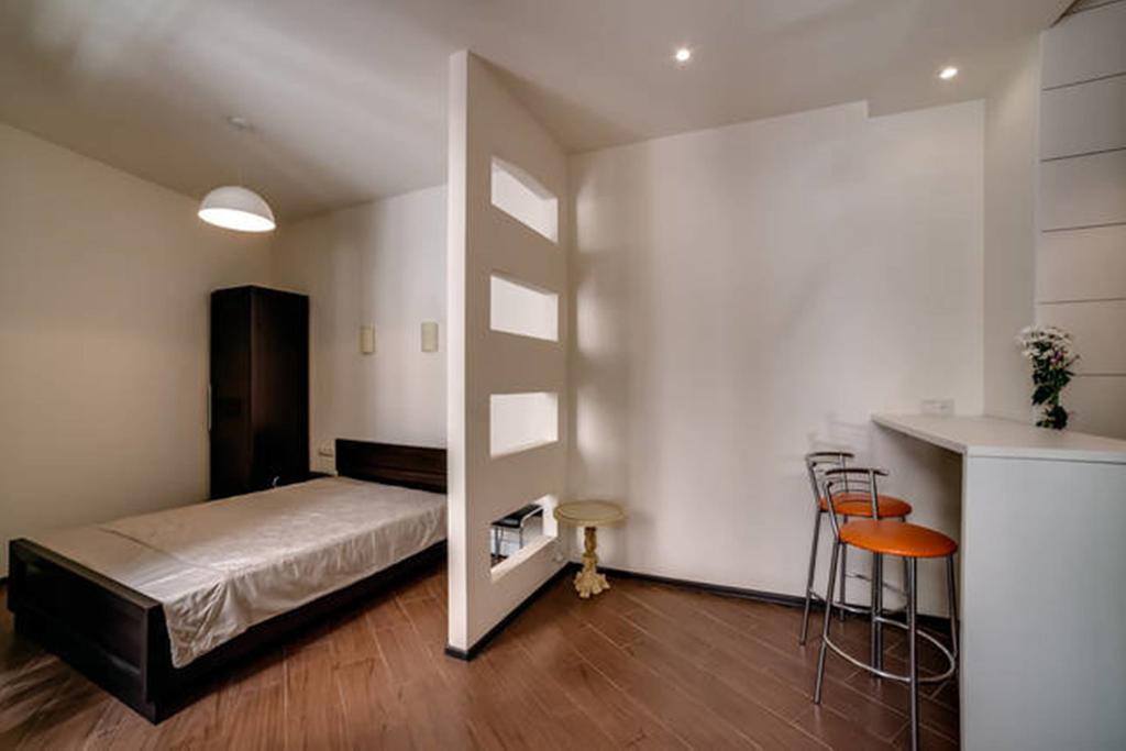 Apartments On Roppoporta 7B Лвив Екстериор снимка